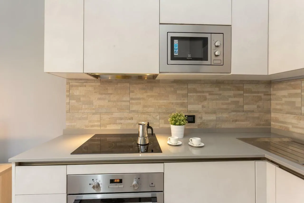 The Best Rent - Cozy Studio Apartment In Milan Downtown